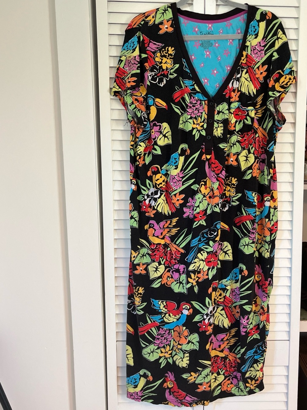Nick and Nora Parrot Nightgown Sz XL